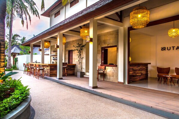 Mostrador para check-in y check-out