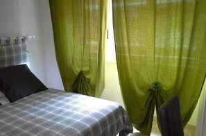 三人房, 露台 | 高級寢具、書桌、隔音、免費嬰兒床