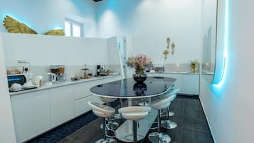 Colazione a buffet inclusa, servita tutte le mattine