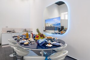 Free daily buffet breakfast - B&B Skyhouse Chiaia (Naples)