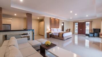 1 chambre, minibar, bureau, rideaux occultants