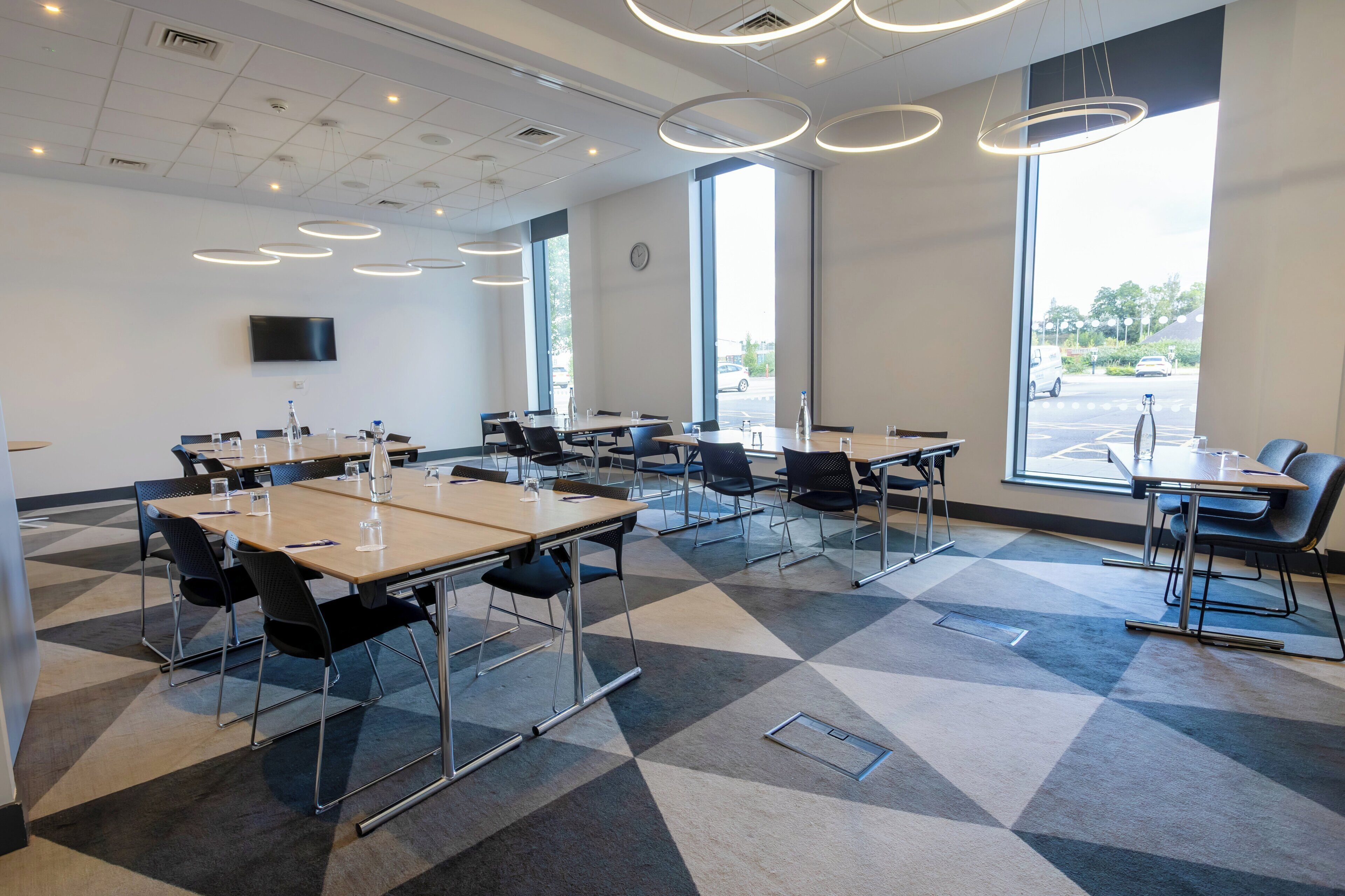 Photo - Holiday Inn Express Manchester - TRAFFORDCITY