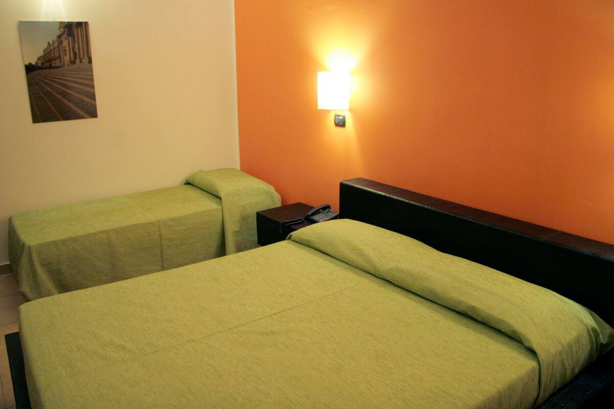 In-room safe, desk, WiFi (free), bed sheets