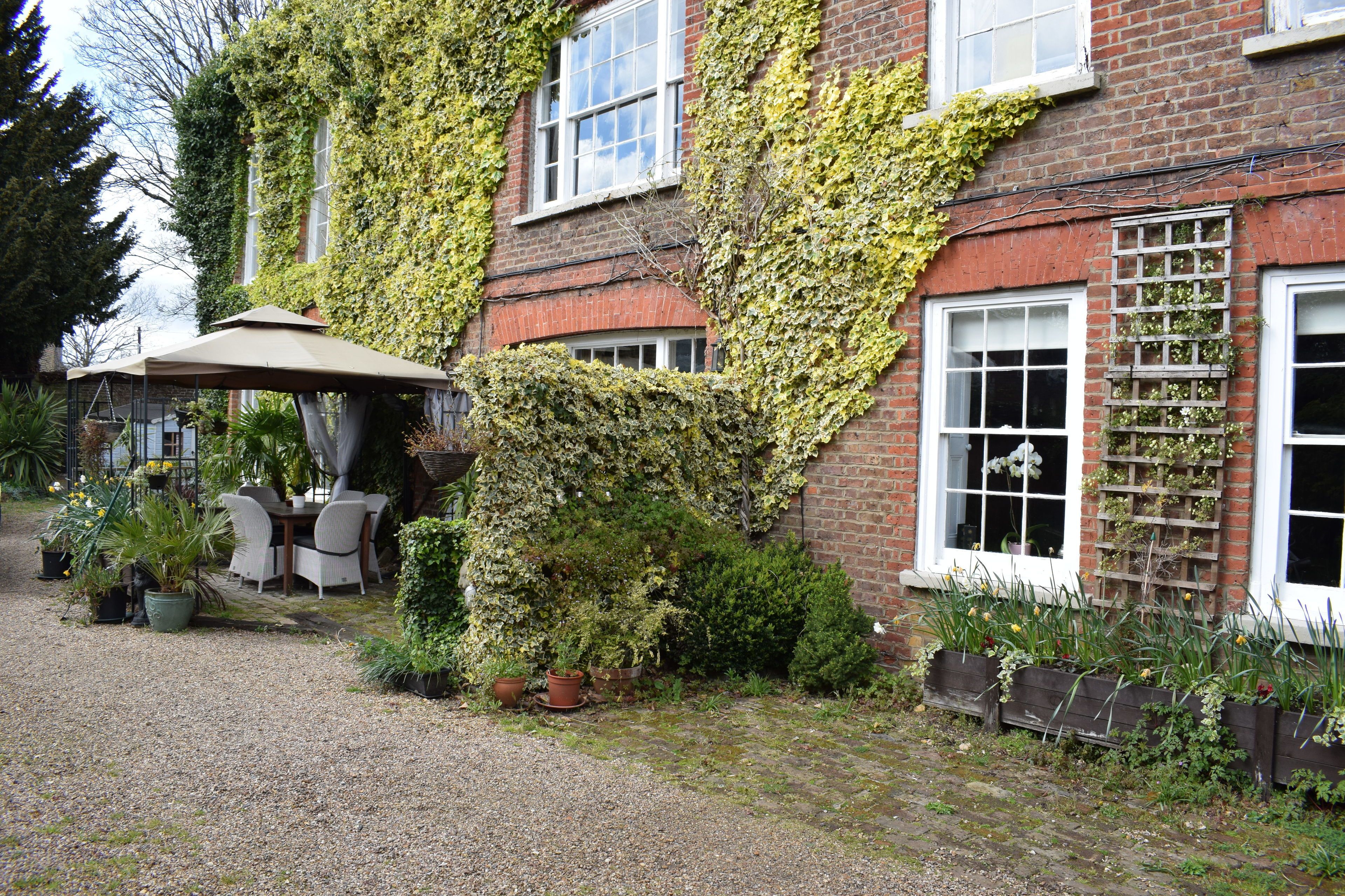 Harmondsworth Hall Guest House Heathrow