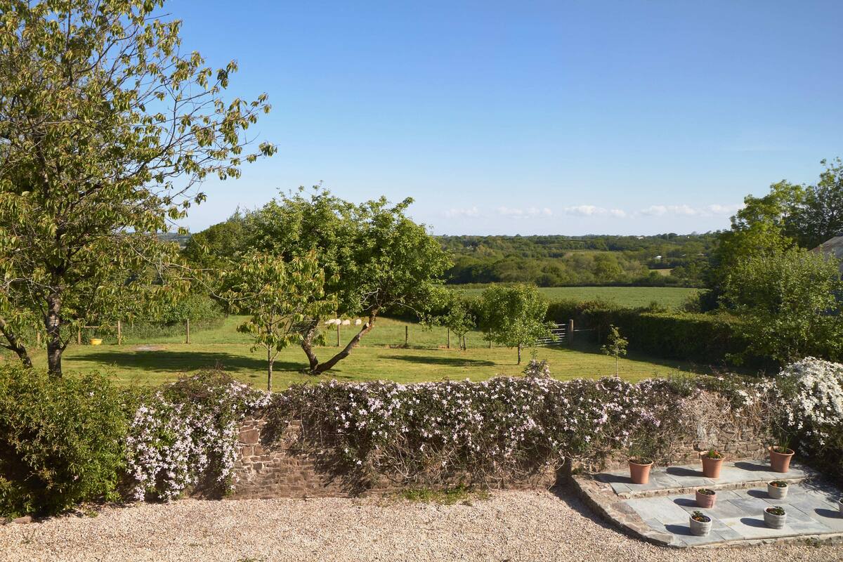 Cottage, 3 Bedrooms | Garden view