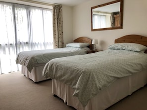 Cottage, 3 Bedrooms | 3 bedrooms, iron/ironing board, free WiFi, bed sheets