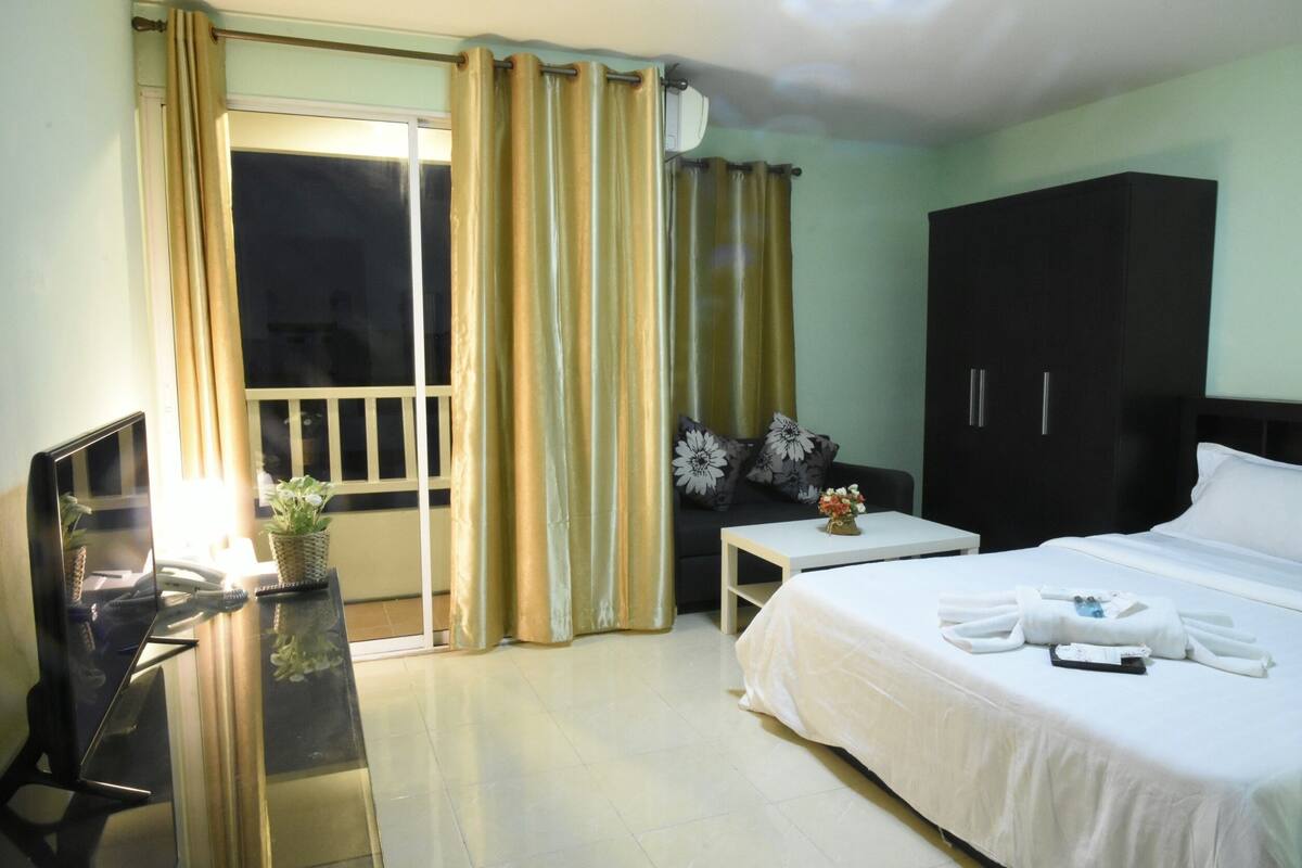 Habitación estándar doble | Escritorio, cortinas opacas, wifi gratis