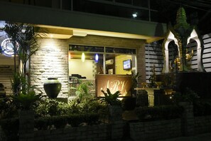 ลานระเบียง/นอกชาน