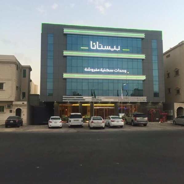 واجهة المنشأة