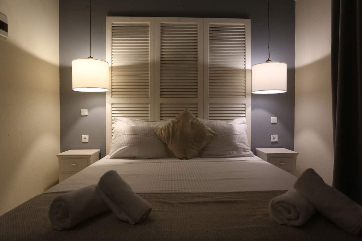 Quarto triplo | Roupas de cama antialérgicas, frigobar, Wi-Fi de cortesia, roupa de cama