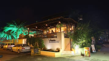 بار (في المنشاة)