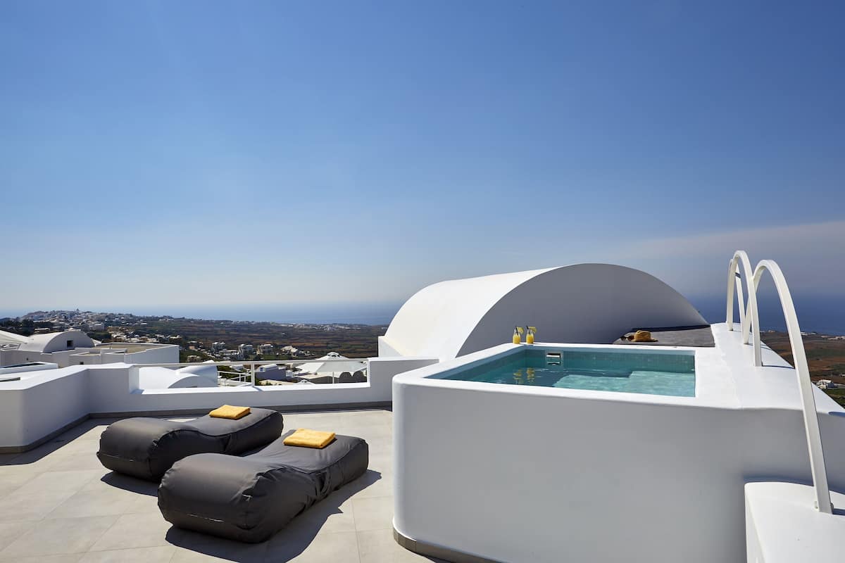 Suite with Sea View & Outdoor Jacuzzi (Aperanto) | 1 habitación, sábanas de algodón egipcio y ropa de cama de alta calidad