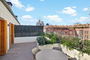 Penthouse, Terrace, City View | Premium bedding, in-room safe, desk, blackout drapes