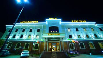 Front of property – evening/night