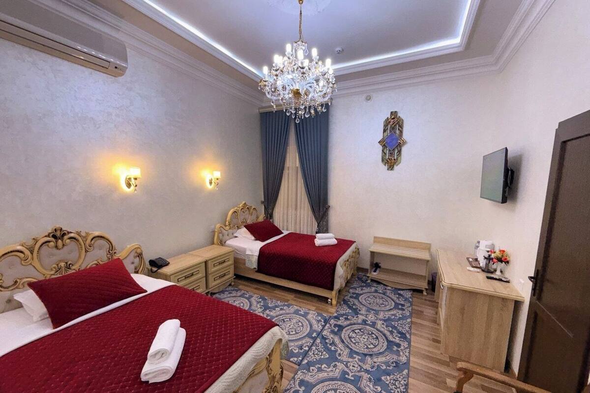 Kahden hengen standard-huone (kaksi sänkyä) | Ylelliset vuodevaatteet, minibaari, työpöytä, äänieristys