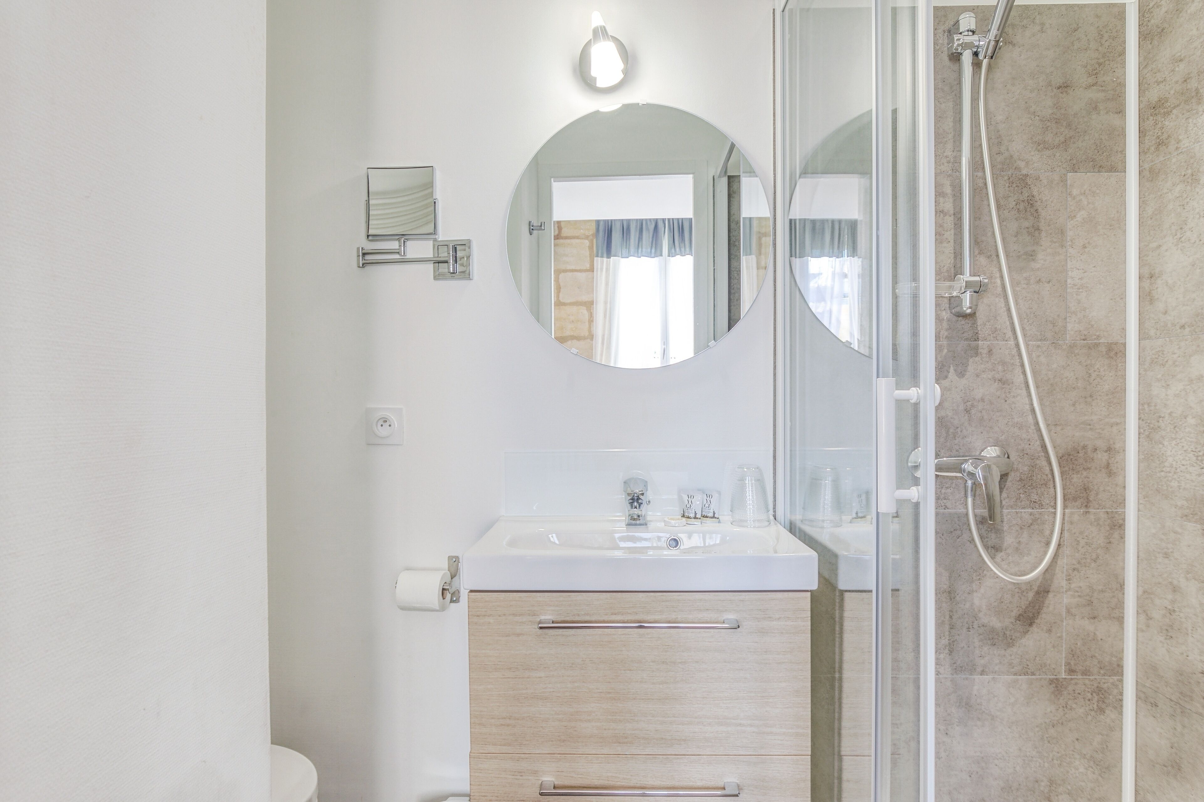 Foto - Hôtel des Voyageurs Centre Bastide