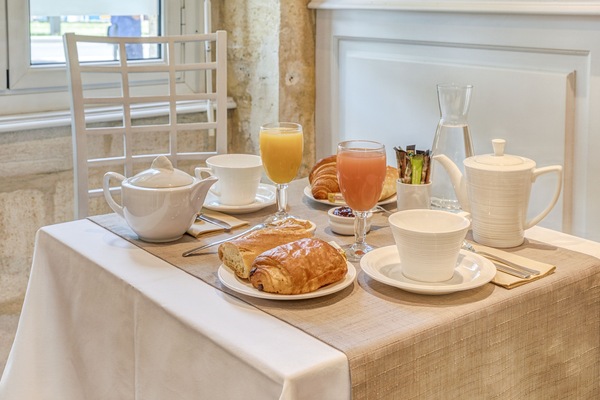 Daily continental breakfast for a fee
