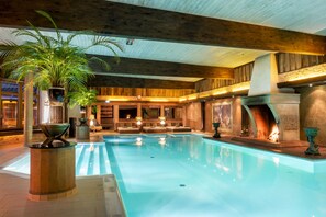 Indoor pool, outdoor pool