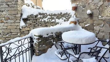 Mặt tiền nơi lưu trú