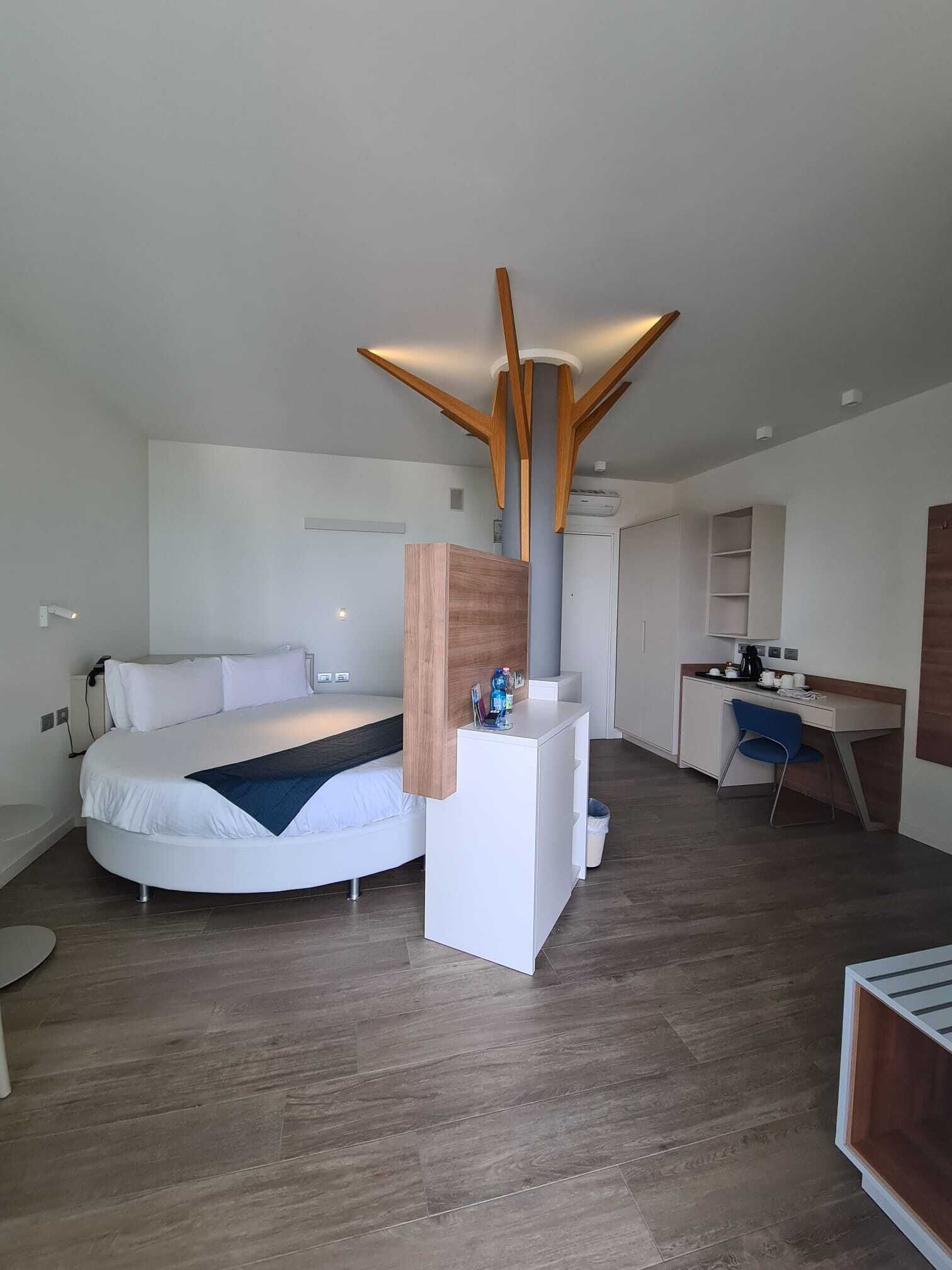 Doppia Romantica, vista mare | Biancheria da letto di alta qualità, copriletto in piuma