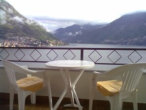 View from room - Hotel Ristorante Glavjc (Torno)
