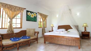 Alpehytte - 2 sovevÊrelser | 1 sovevÊrelse, pengeskab pÄ vÊrelset, individuelt design