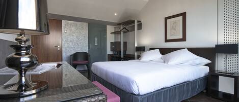 Superior Double Room | Minibar, in-room safe, desk, soundproofing
