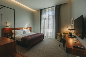 1 habitación, minibar y caja de seguridad en la habitación 