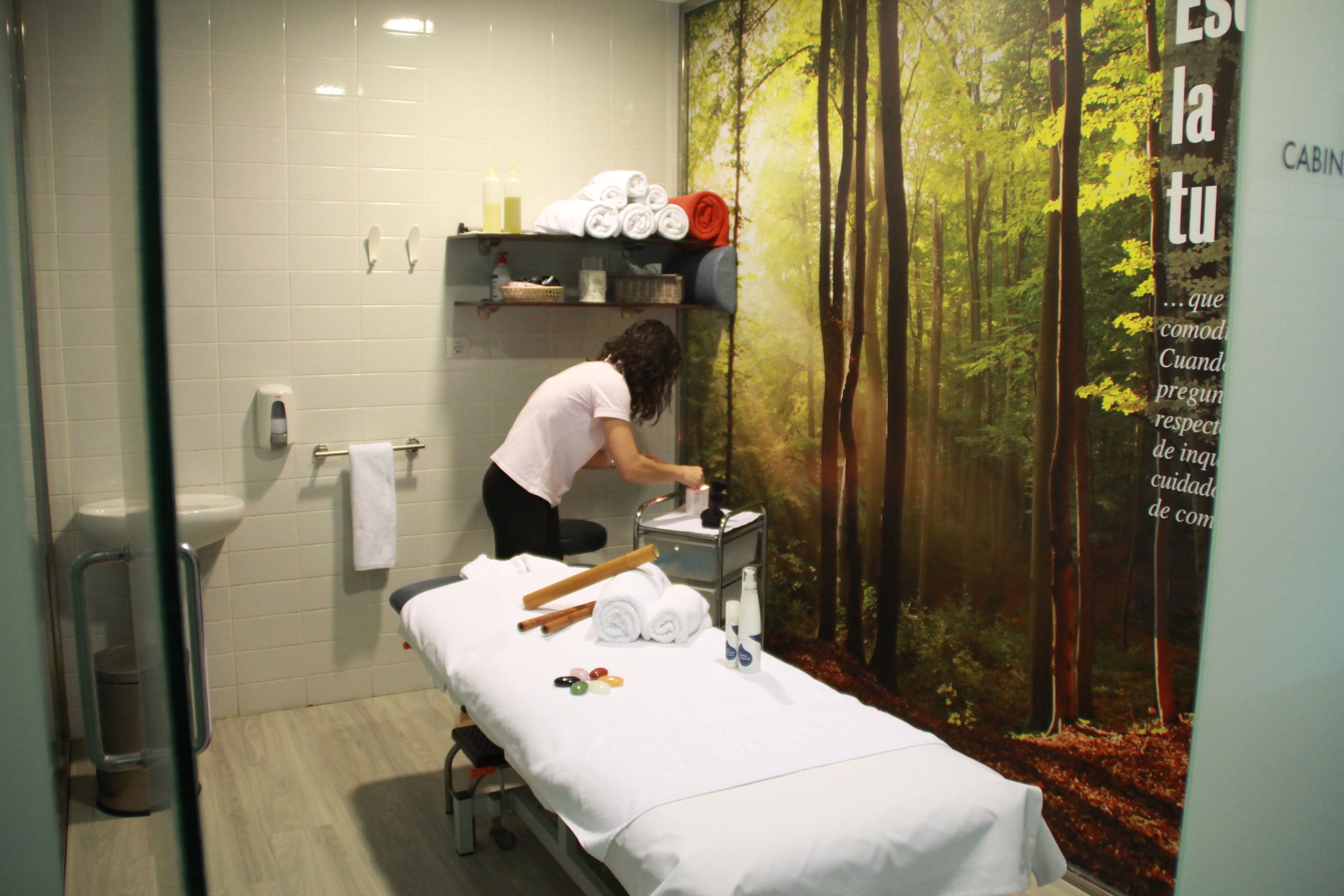 turkish bath/hammam, body treatments, hydrotherapy, aromatherapy