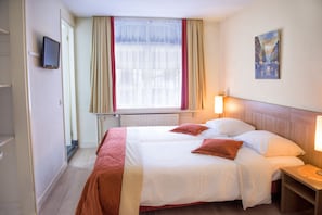 In-room safe, desk, laptop workspace, iron/ironing board