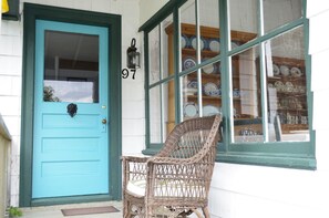 Sviitti, 2 makuuhuonetta, osittainen merinäköala, meren rannalla (Sea Breeze) | Ylelliset vuodevaatteet, yksilöllisesti sisustettu