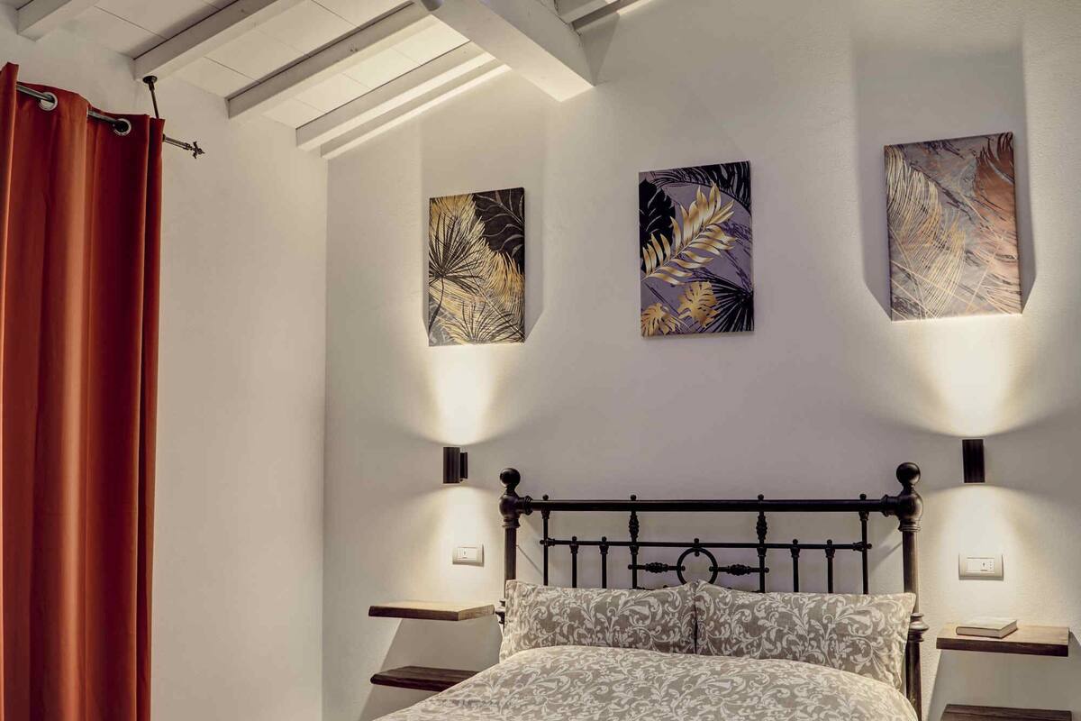 Superior Condo | Iron/ironing board, free WiFi, bed sheets