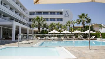2 outdoor pools, pool umbrellas, pool loungers