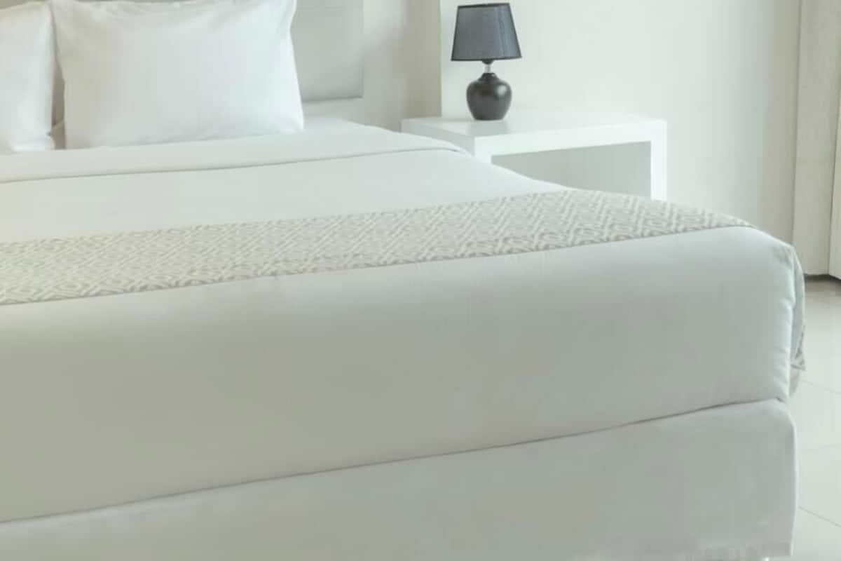 Superior Suite | Premium bedding, down comforters, memory foam beds, in-room safe