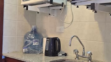 Estúdio, sacada, vista para o lago | Parte interna