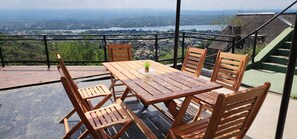 Bungalow, Lake View | Outdoor dining | Breakfast, lunch, dinner served; Regional cuisine 