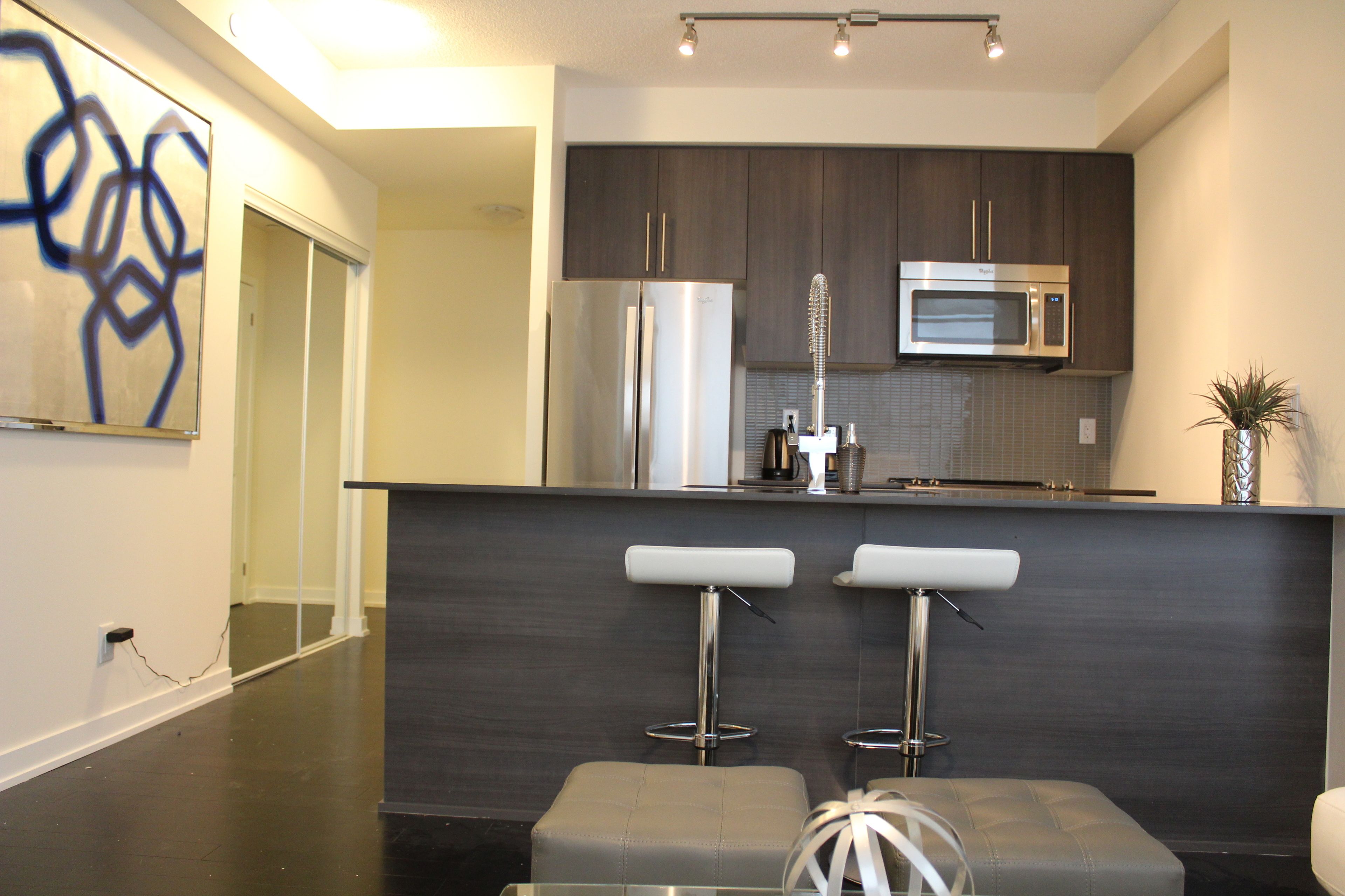 Executive Condo, 2 Bedrooms, Fireplace, City View (1) | Free WiFi