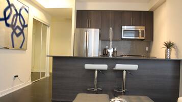 Executive Condo, 2 Bedrooms, Fireplace, City View (1) | Free WiFi
