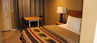 Lakeshor Motor Inn