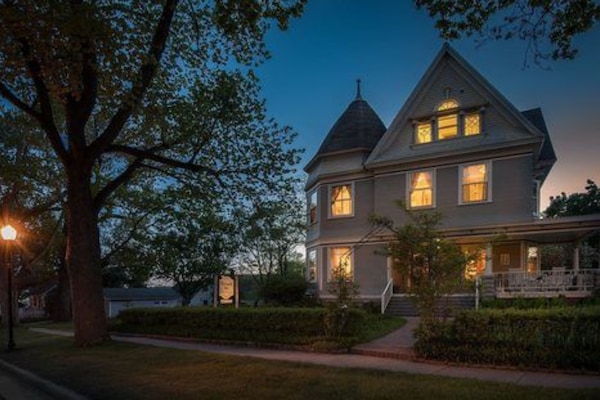 Front of property - evening/night
