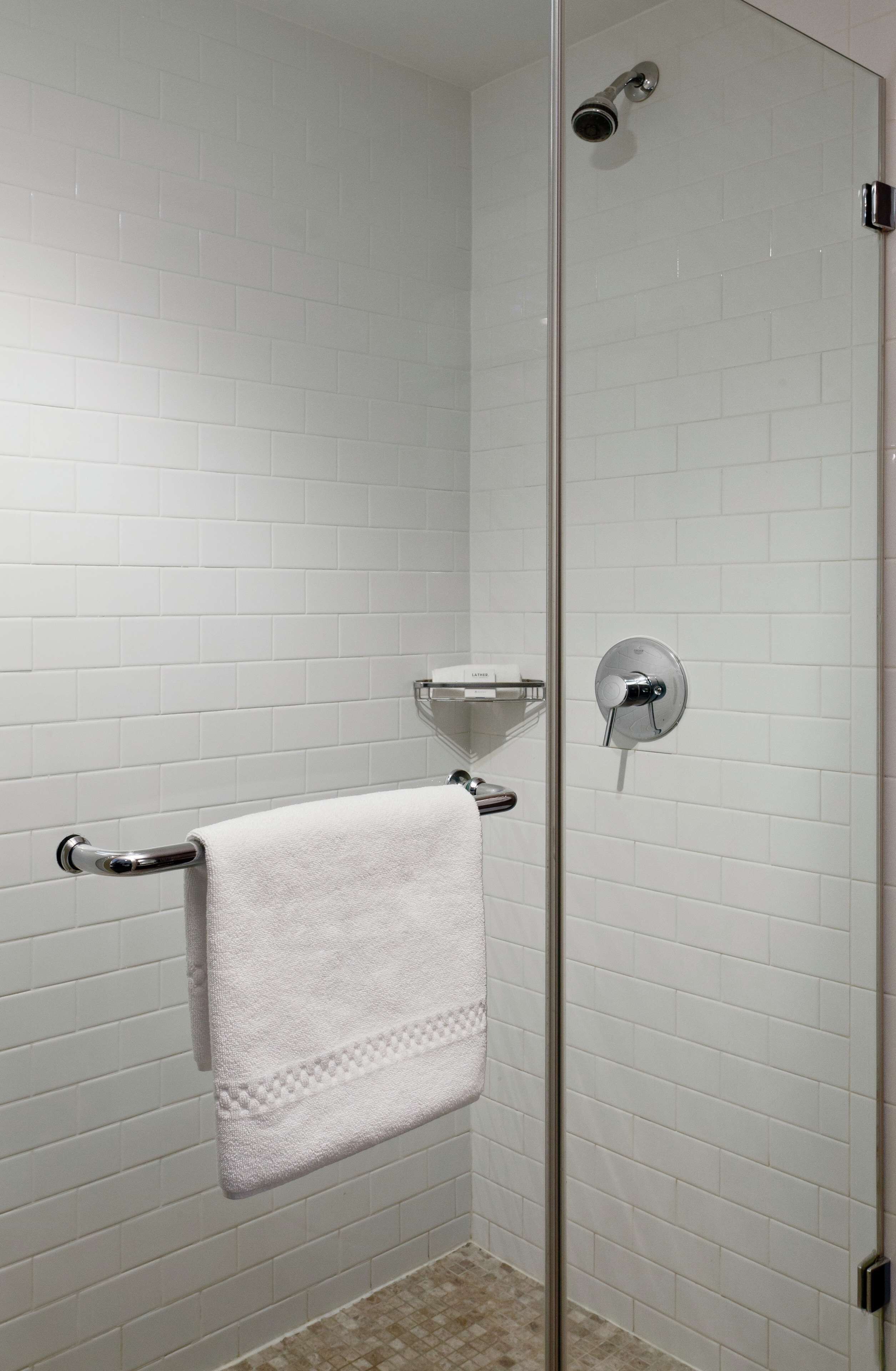 Photo - Distrikt Hotel New York City, Tapestry Collection by Hilton