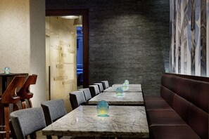 Bar (en el alojamiento)