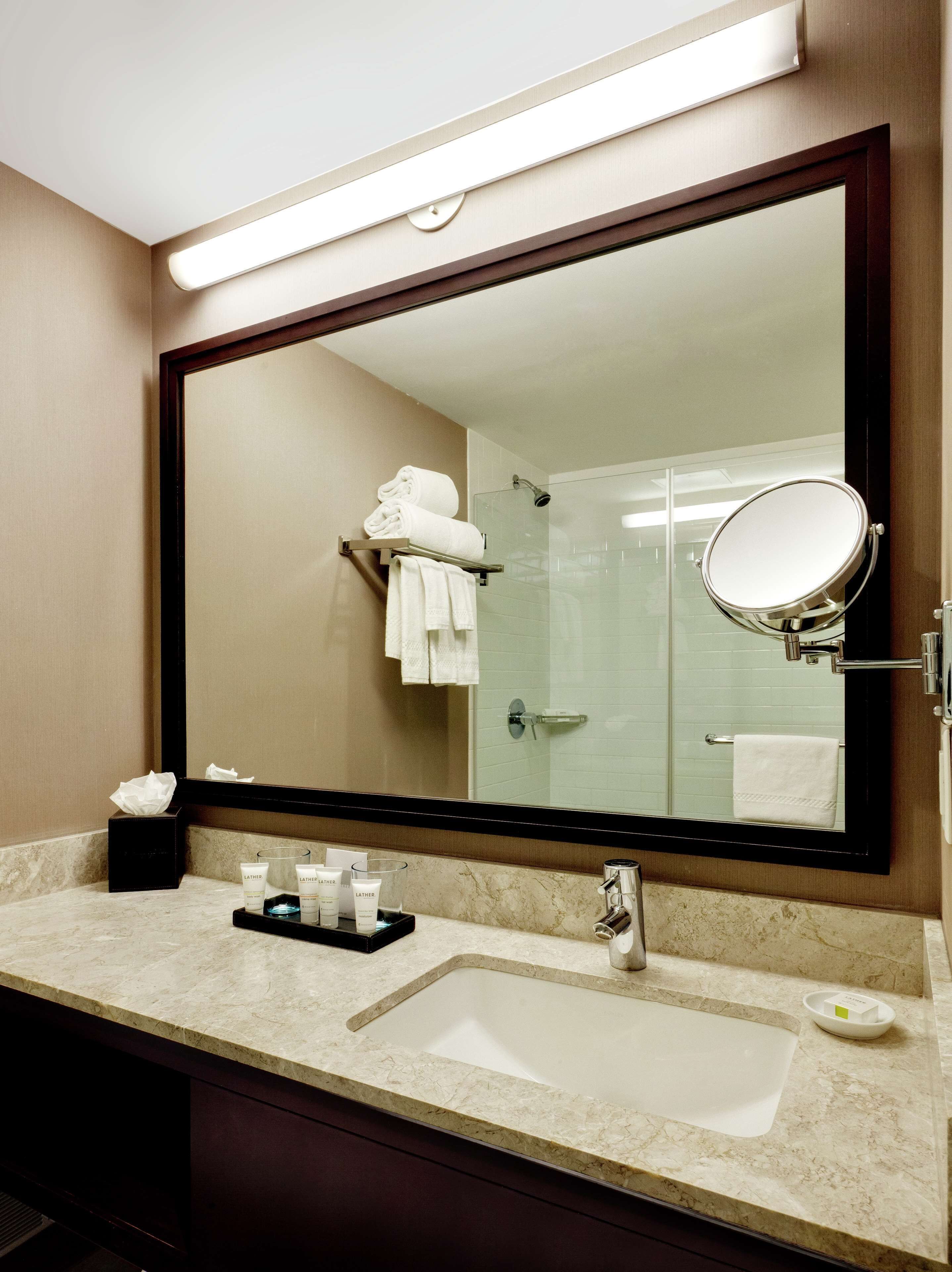 Photo - Distrikt Hotel New York City, Tapestry Collection by Hilton