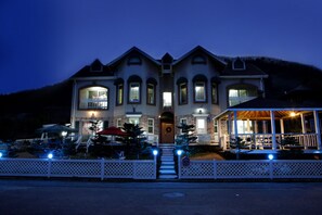 Porch - Daegwanryeong Sketch Pension (Pyeongchang)