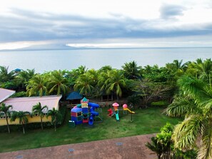 Zona de jocs infantil: a l'aire lliure