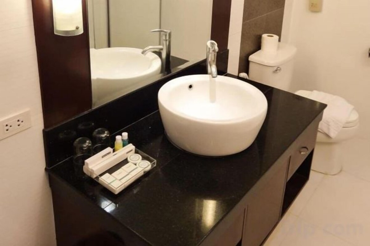 Free toiletries, hair dryer, bathrobes, slippers