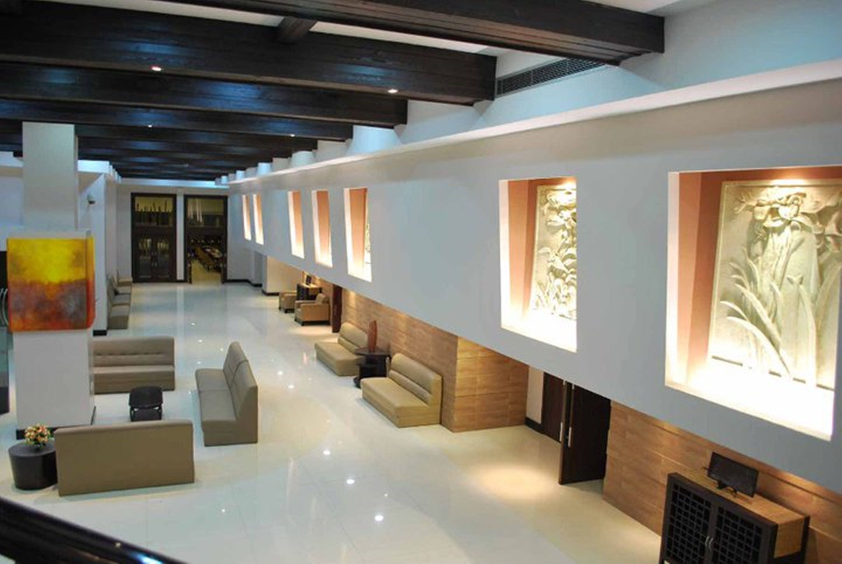 수영장 전망, 매일 오픈