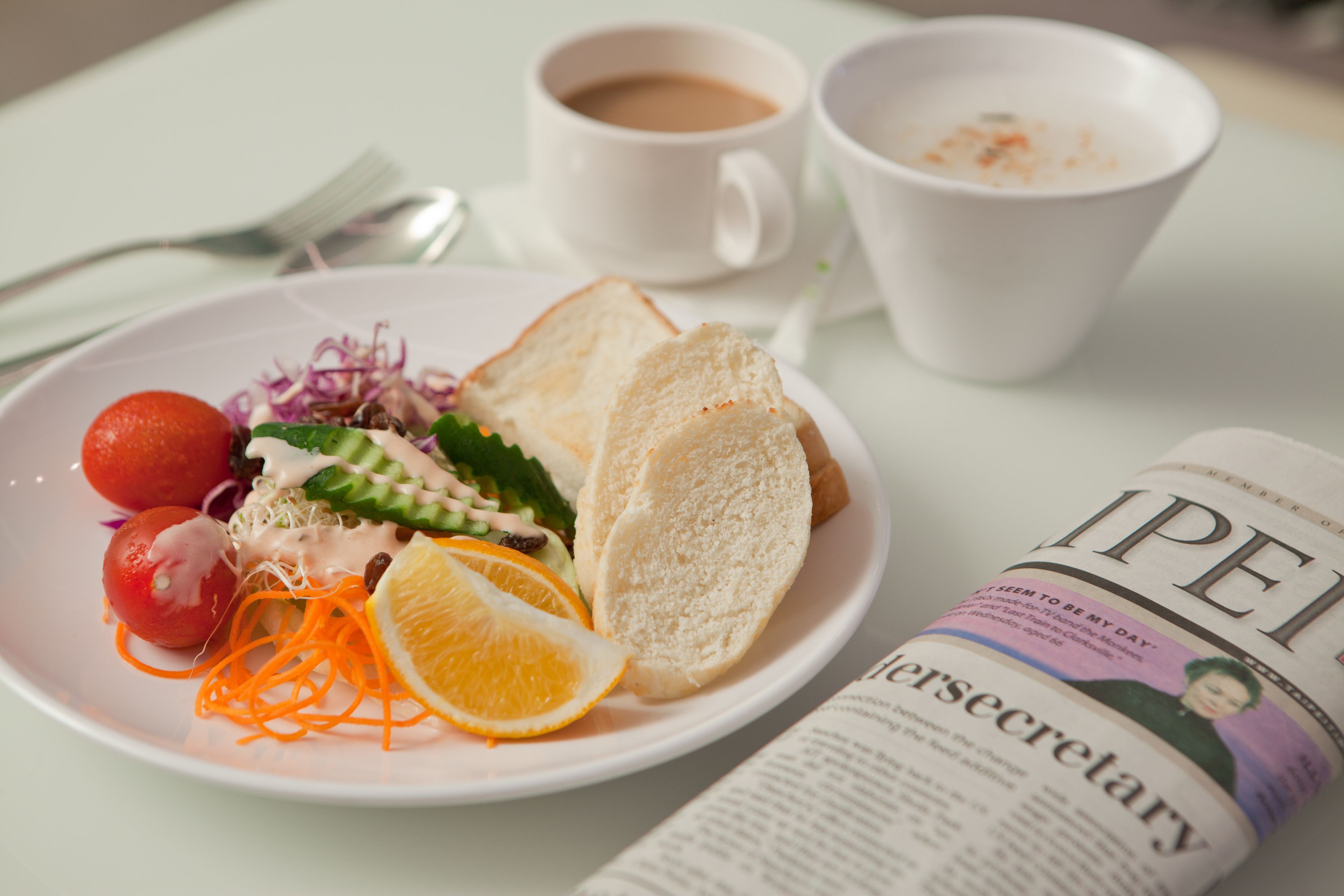 daily buffet breakfast (twd 200 per person)