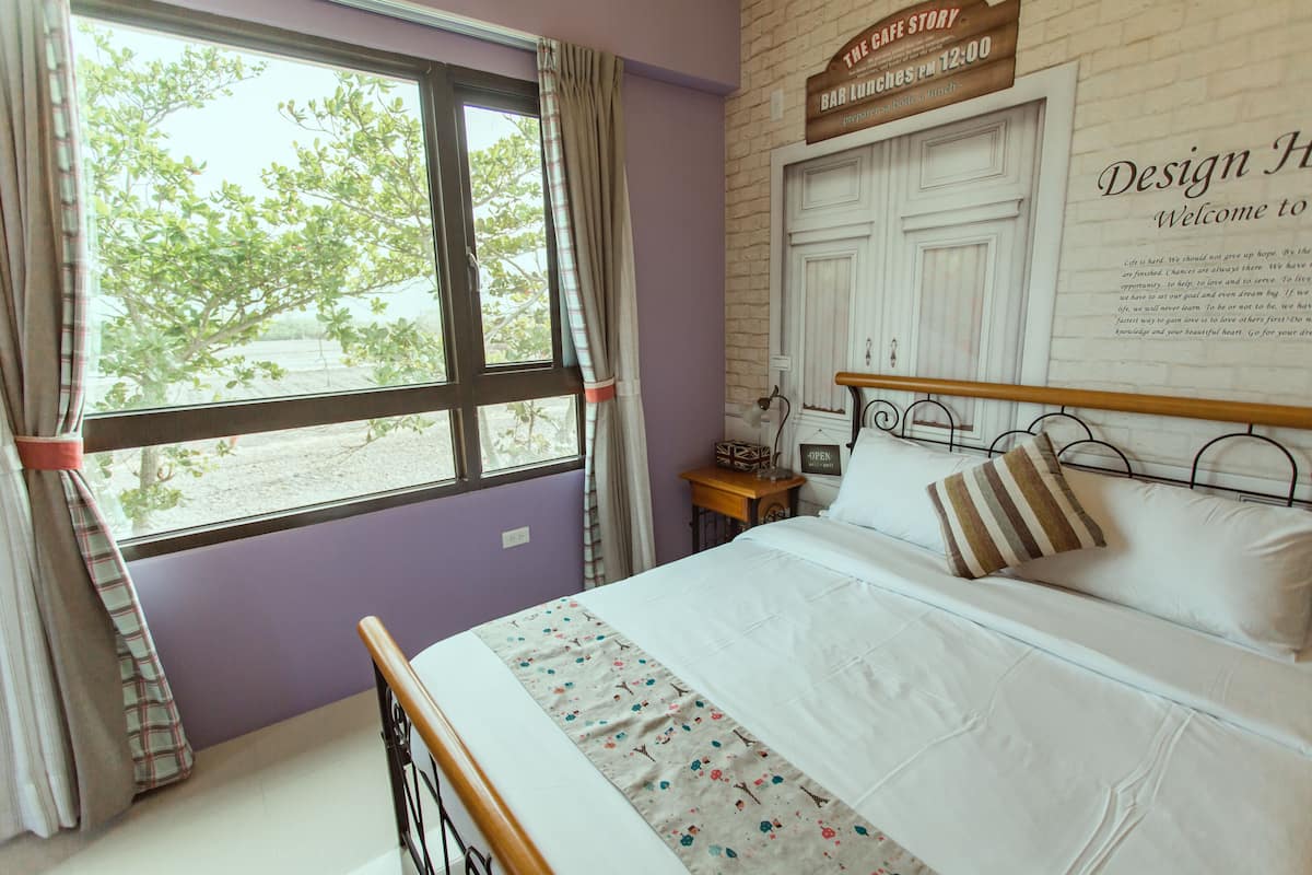 Gallery Double Room, Mountain View, Courtyard Area | Desk, soundproofing, rollaway beds (surcharge), WiFi (free)