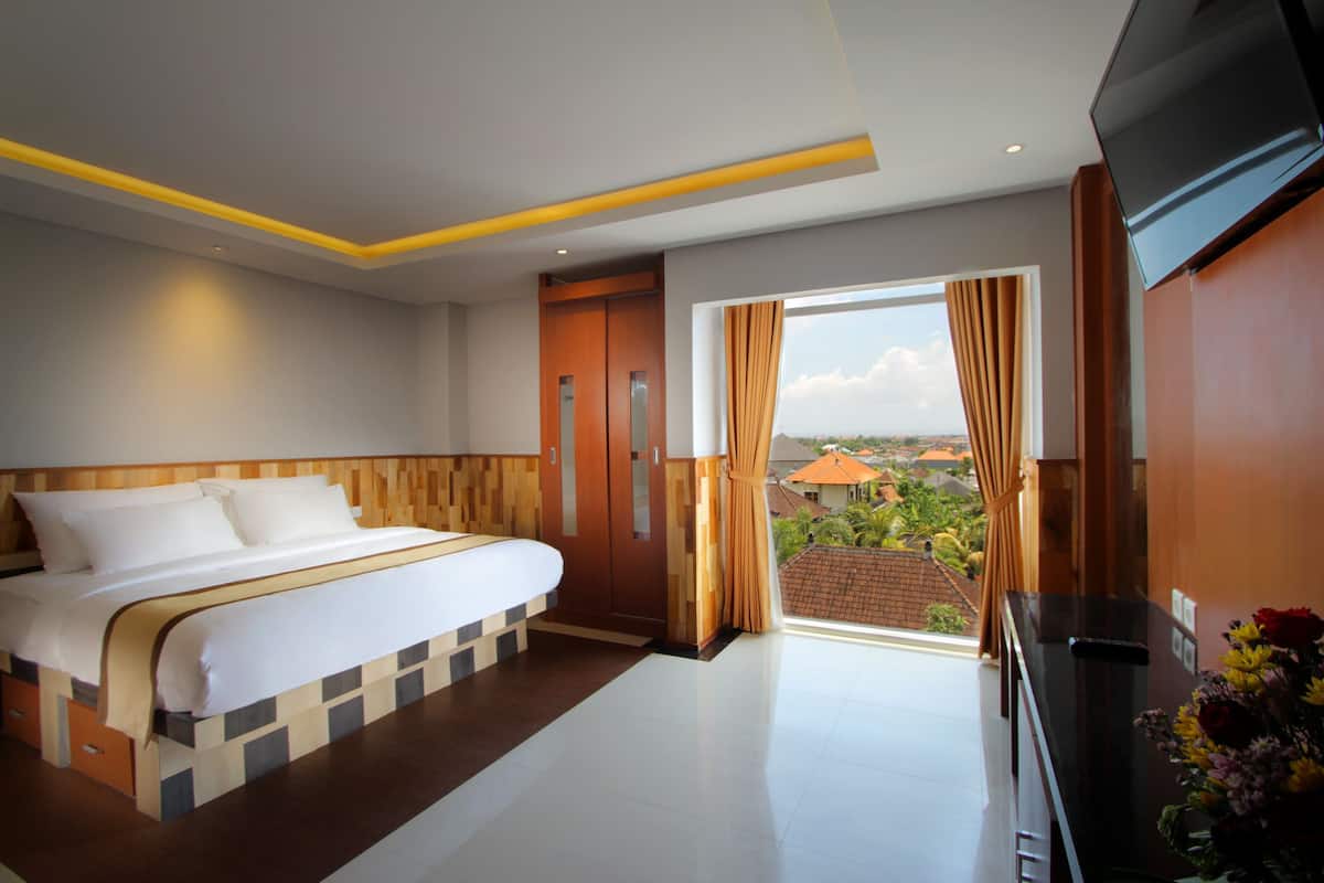 In-room safe, desk, iron/ironing board, free cots/infant beds